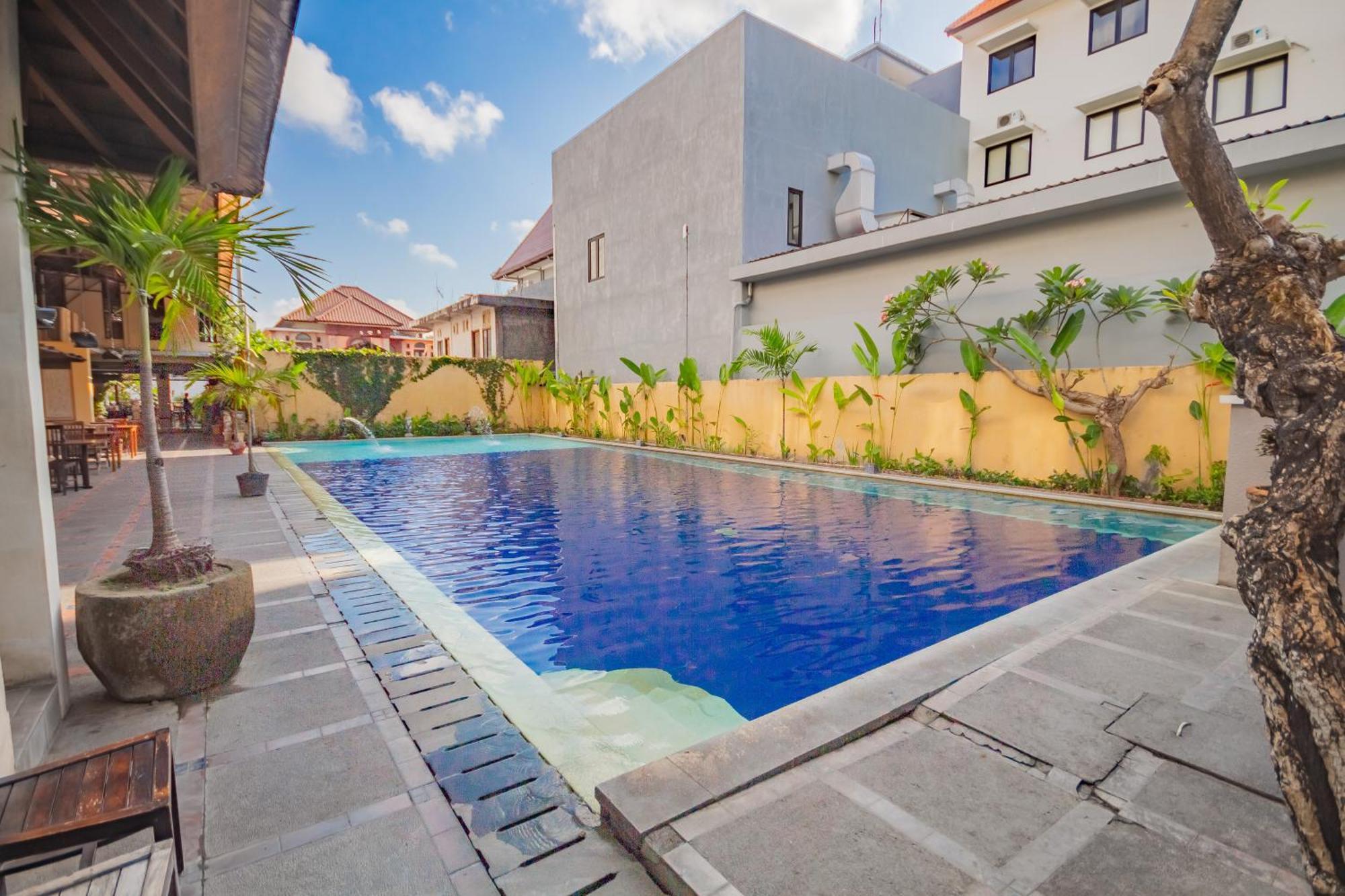 Grand Santhi Hotel Denpasar Exterior foto